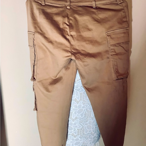Fashion Nova Kalley Cargo Pants Q707C Tan L‎ - Picture 6 of 7